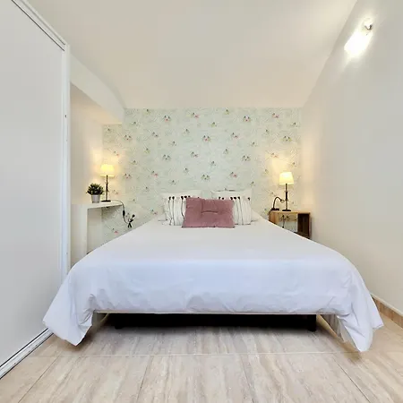 Miranda Penthouse Ad With Free Parking Apartment *