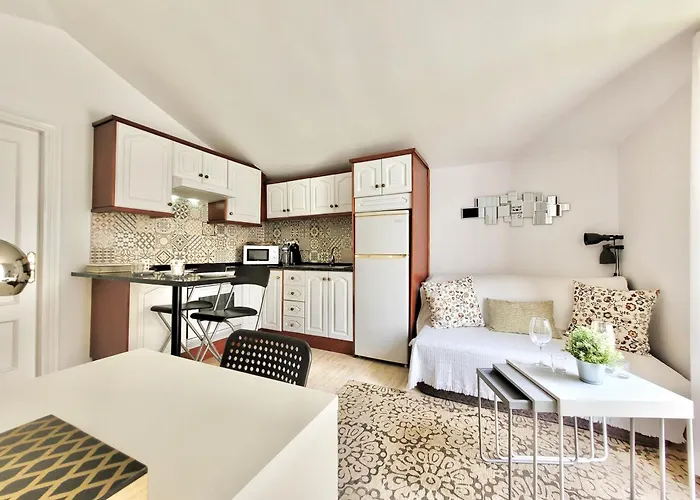 Miranda Penthouse Ad With Free Parking Appartement *