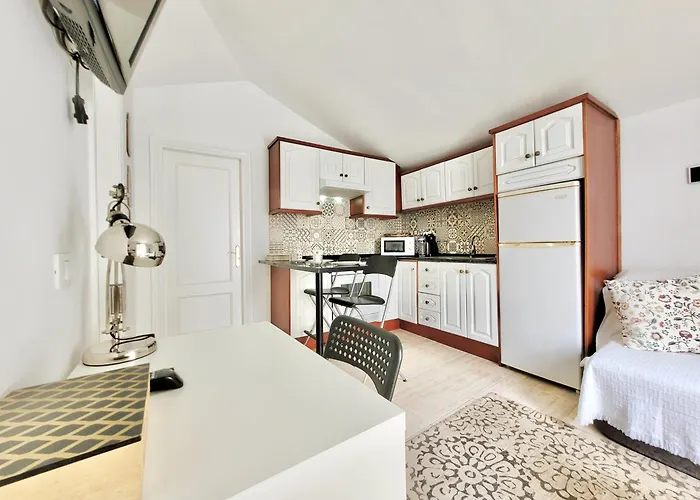 Apartman Miranda Penthouse Ad With Free Parking *