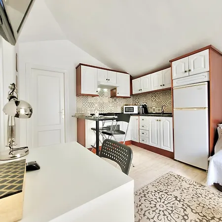 Apartment Miranda Penthouse Ad With Free Parking *
