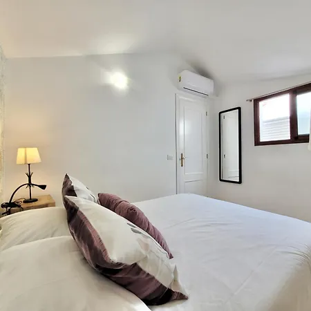 Apartment Miranda Penthouse Ad With Free Parking *