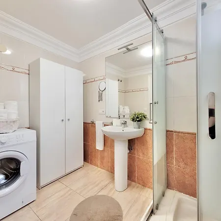 Apartment Miranda Penthouse Ad With Free Parking