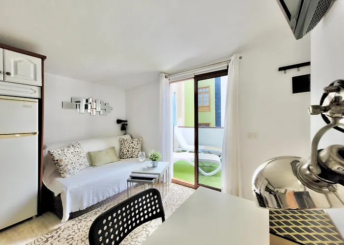 Miranda Penthouse Ad With Free Parking *
